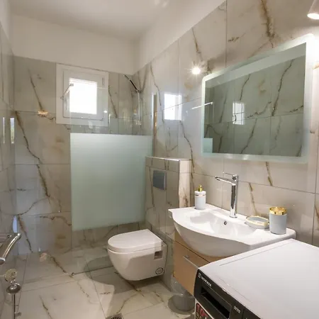 Punta Mare Homes Apartament *