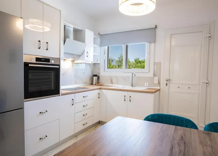 Apartment Punta Mare Homes *